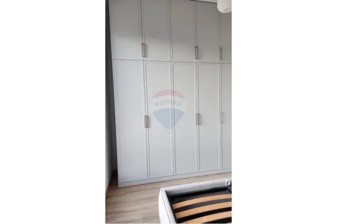 Tirane, jepet me qera apartament 1+1 Kati 6, 75 m² 850 € (Kompleksi Delijorgji -)