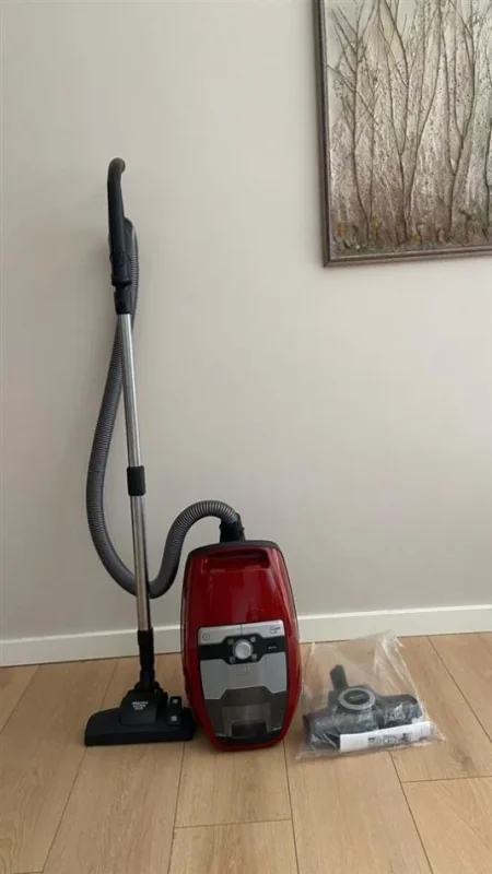 Tirane, shes Fshese me korent Shitet fshese me korent Miele CX1 Cats and Dogs