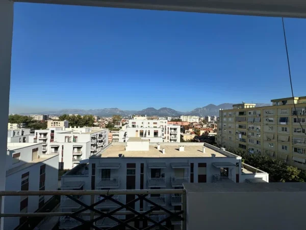 Tirane, shitet apartament 2+1+Ballkon , 104 m² 135.000 € (Vila L)