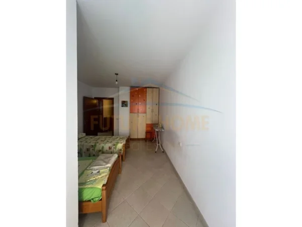 Tirane, jepet me qera apartament 2+1+Ballkon Kati 3, 112 m² 700 € (Don Bosco)