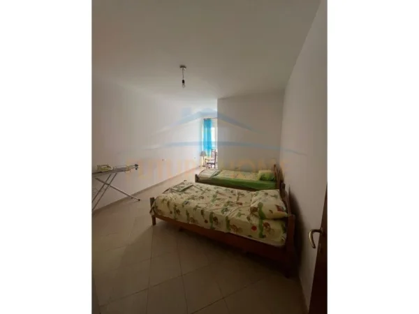 Tirane, jepet me qera apartament 2+1 Kati 3, 112 m² 700 € 