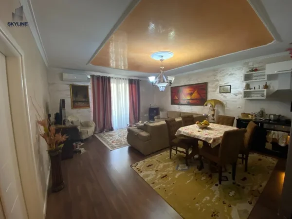 Tirane, shitet apartament 2+1 Kati 3, 110 m² 140.000 € (Fresk)