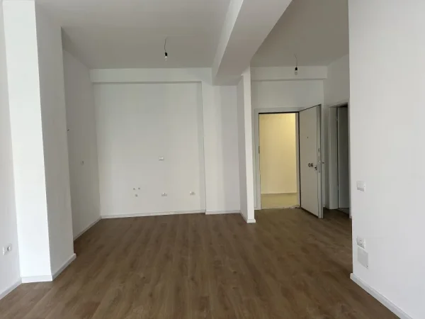 Tirane, shitet apartament 1+1 Kati 2, 64 m² 85.000 € (ali demi)