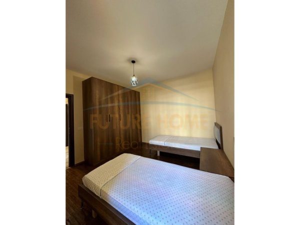 Durres, jepet me qera apartament 3+1 Kati 4, 101 m² 400 € (Ish Urt, Durres)