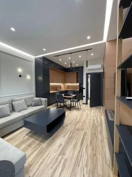 Tirane, jepet me qera apartament 1+1+Ballkon Kati 7, 75 m² 1.000 € (Rruga e Kavajes)