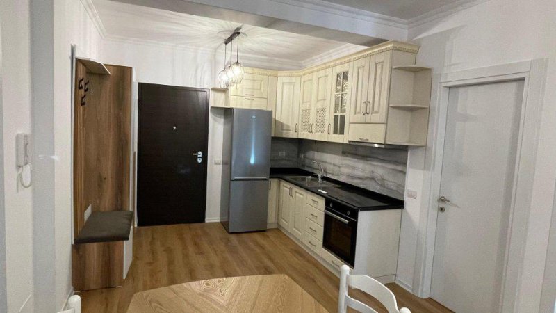 Tirane, jepet me qera apartament 2+1+Ballkon Kati 2, 100 m² 800 € (KODRA E DIELLIT)