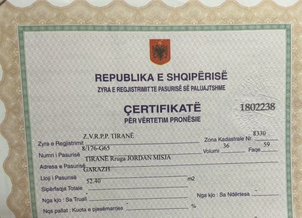 Tirane, shes garazh Kati -1, 52 m² 45.000 € (Rruga Panorama)