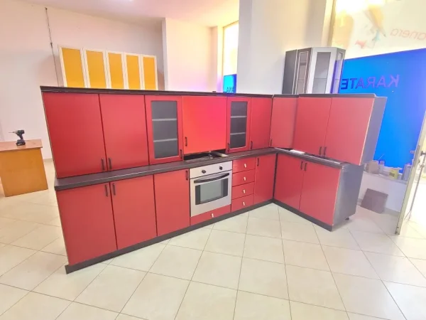 Tirane, shes Mobilje te Perdorura me cmime te arsyeshme 1.199 €