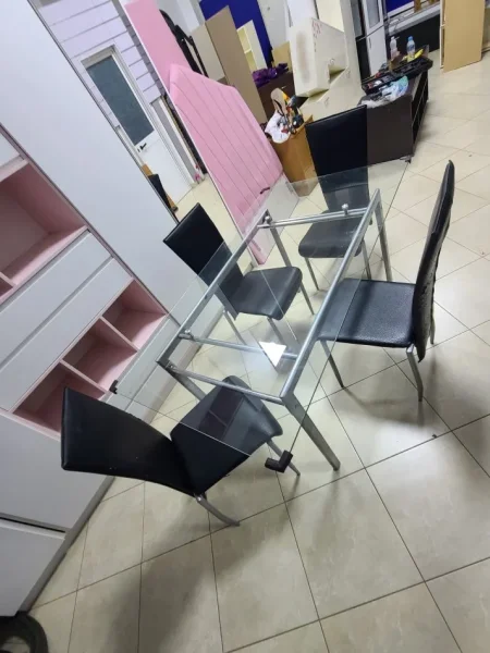 Tirane, shes Mobilje te Perdorura me cmime te arsyeshme 1.199 €