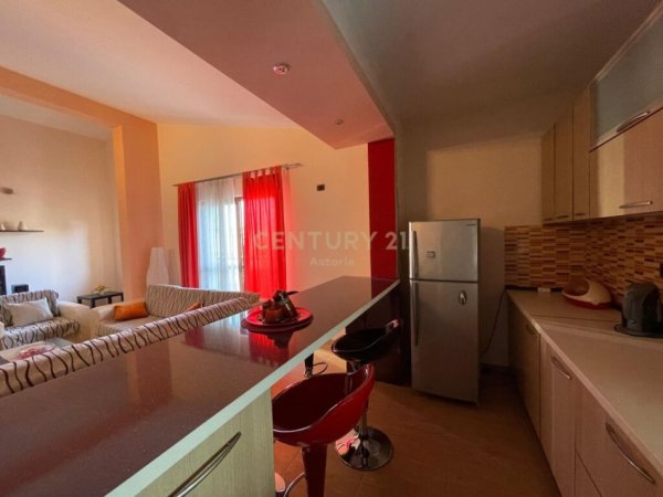 Tirane, jap me qera apartament 2+1+POST PARKIMI , 150 m² 600 € (Kodra e Diellit)