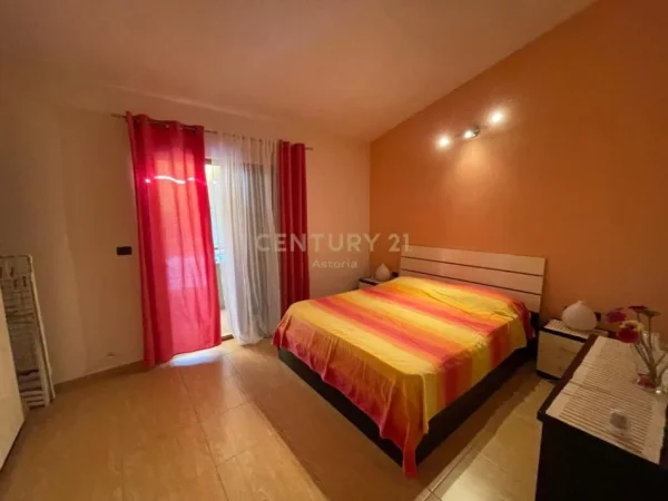 Tirane, jap me qera apartament 2+1+POST PARKIMI , 150 m² 600 € (Kodra e Diellit)