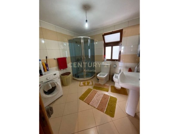 Tirane, jap me qera apartament 2+1+POST PARKIMI , 150 m² 600 € (Kodra e Diellit)