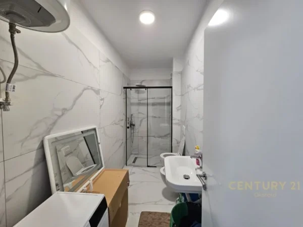 Tirane, shitet apartament 1+1 Kati 6, 67 m² 115.000 € (Rruga 3 Deshmoret)