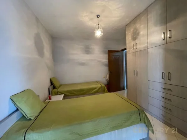 Tirane, shitet apartament 1+1+Ballkon Kati 7, 87.000 € (Rruga Denmeri)