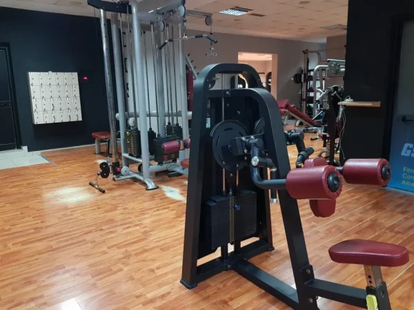 Tirane, shes Shitet Biznesi Palester aktive ne gjendje pune, Komuna e Parisit 29.000 €