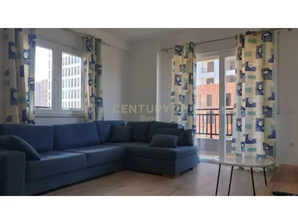 Tirane, jepet me qera apartament 2+1+Ballkon Kati 2, 105 m² 550 € (Rruga Tom Plezha)
