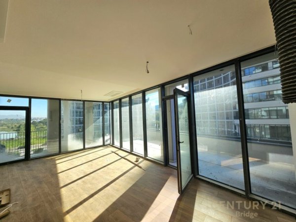 Tirane, jap me qera zyre+POST PARKIMI , 149 m² 1.400 € (Lake View Residences, Liqeni i Tiranës)