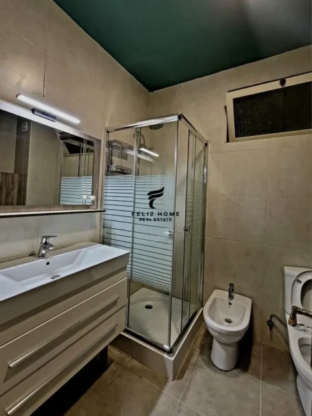 Tirane, jepet me qera apartament 2+1 Kati 6, 90 m² 1.200 € (BLLOKU)