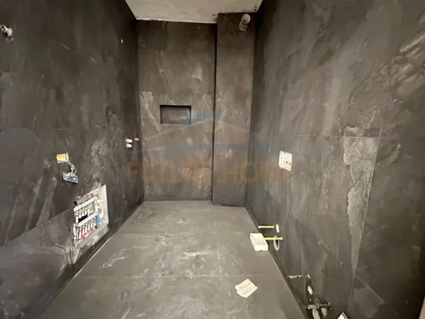 Tirane, shitet apartament 2+1 Kati 5, 106 m² 277.700 € (Pazari i Ri)