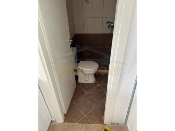 Shkembi Kavajes, shitet garsonier Kati 5, 36 m² 24.000 Euro (FAFA,HOTEL)