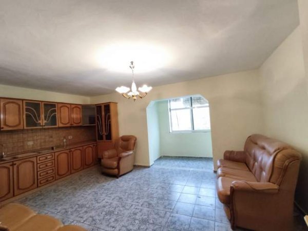 Tirane, shitet apartament 2+1 Kati 4, 76 m² 52.000 Euro (rruga fabrika e qelqit)