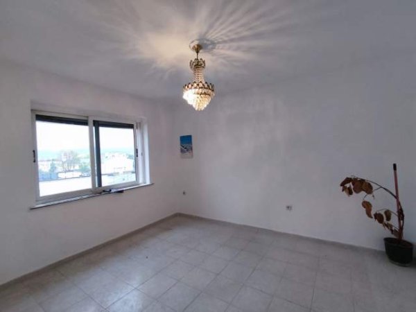 Tirane, shitet apartament 2+1 Kati 4, 76 m² 52.000 Euro (rruga fabrika e qelqit)