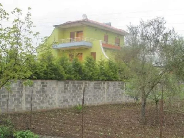 Fushe Kruje, Shitet Truall 2,008 m2 dhe Ndertese 121 m2, Cmimi Fillestar 11.520.000 Leke