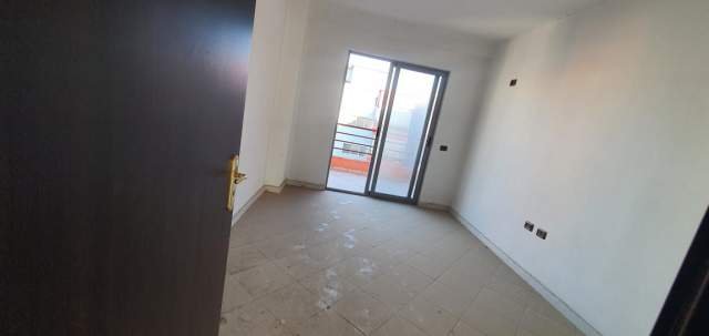 Tirane, shes apartament 2+1+BLK Kati 8, 104 m² 80.000 Euro (Misto Mame)