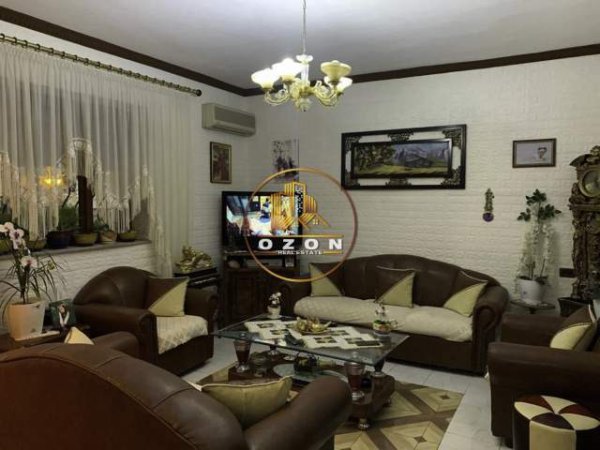Tirane, Okazion! shitet apartament 5+1 Kati 2, 120 m² 135.000 Euro (21 Dhjetori)