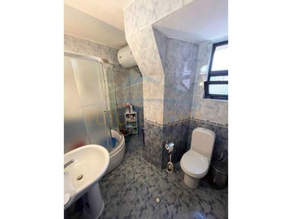Tirane, shitet apartament 2+1+BLK Kati 1, 130 m² 127.000 Euro (Ish Parku i Autobuzeve)
