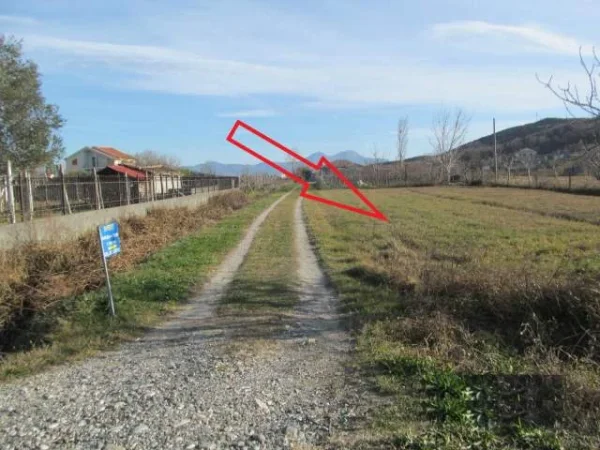 Shkoder, Rranxa Shitet Toke Are 680 m², Cmimi Fillestar 504.000 Leke