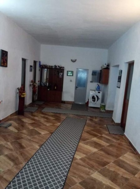 Tirane, shitet shtepi 1 Katshe Kati 1, 211 m² 100.000 Euro (myslym keta)