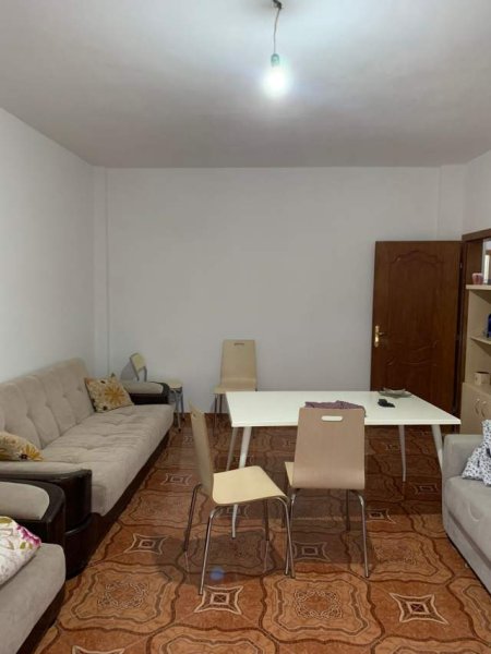 Tirane, jepet me qera apartament 3+1+BLK Kati 2, 95 m² 30.000 Leke (rruga Jordan Misja)