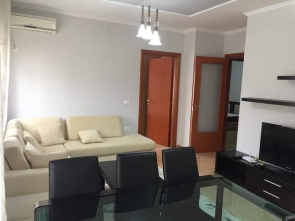 Tirane, jepet me qera apartament 2+1+BLK Kati 3, 85 m² 550 Euro (kavajes)