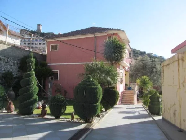 Kruje, Shitet Truall dhe Ndertese dy kateshe, Cmimi Fillestar 3.920.000 Leke (Lagjia nr. 3)