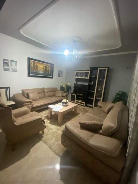 Tirane, jepet me qera apartament duplex 3+1+BLK Kati 2, 120 m² 350 Euro (rruga Adush Gjergjvica)