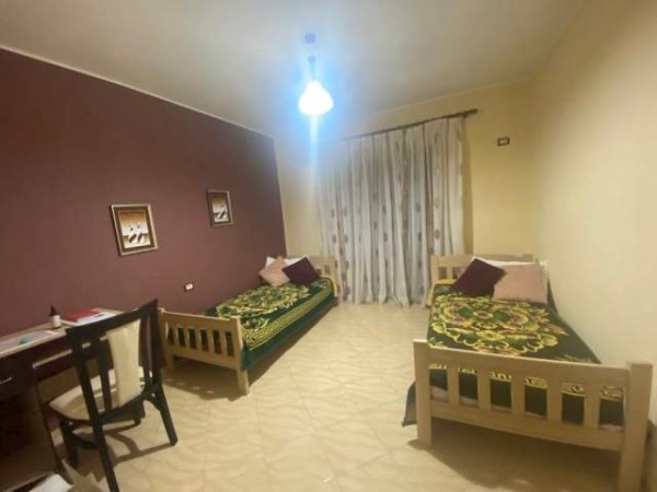 Tirane, jepet me qera apartament duplex 3+1+BLK Kati 2, 120 m² 350 Euro (rruga Adush Gjergjvica)