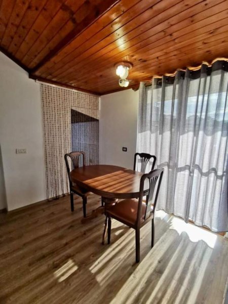 Tirane, jepet me qera shtepi 1+1 Kati 3, 350 Euro