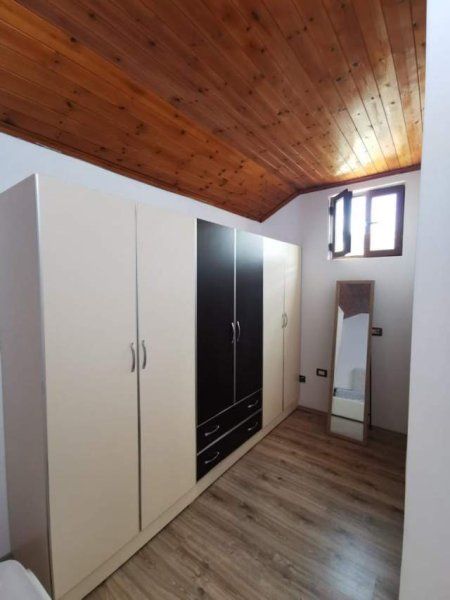 Tirane, jepet me qera shtepi 1+1 Kati 3, 350 Euro