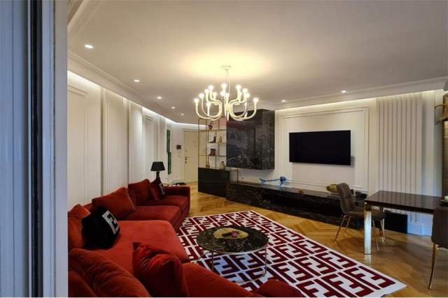 Tirane, jepet me qera apartament 2+1 Kati 2, 150 m² 2.000 Euro (kopshti botaik)