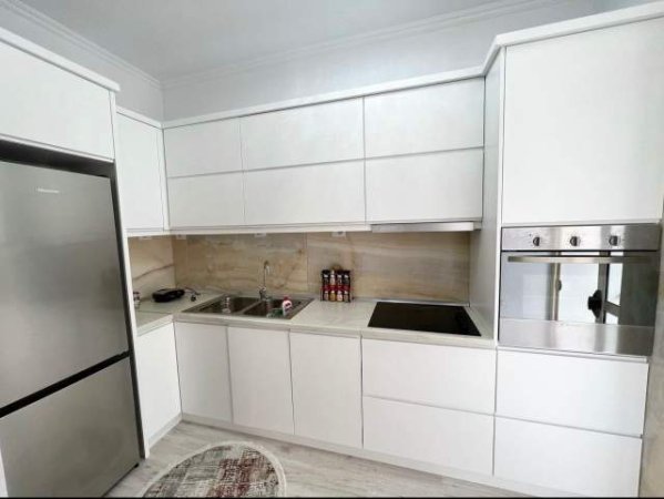 Tirane, jepet me qera apartament 1+1+A+BLK Kati 5, 62 m² 400 Euro (Materniteti i Ri)