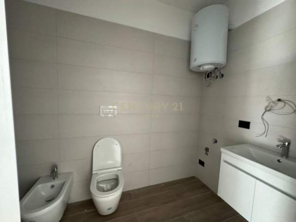 Tirane, shitet apartament 2+1+BLK Kati 1, 102 m² 230.000 Euro (TEG)