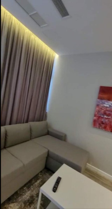 Tirane, jepet me qera apartament 1+1 Kati 1, 65 m² 500 Euro (Zogu i Zi)