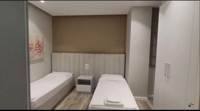 Tirane, jepet me qera apartament 1+1 Kati 1, 65 m² 500 Euro (Zogu i Zi)