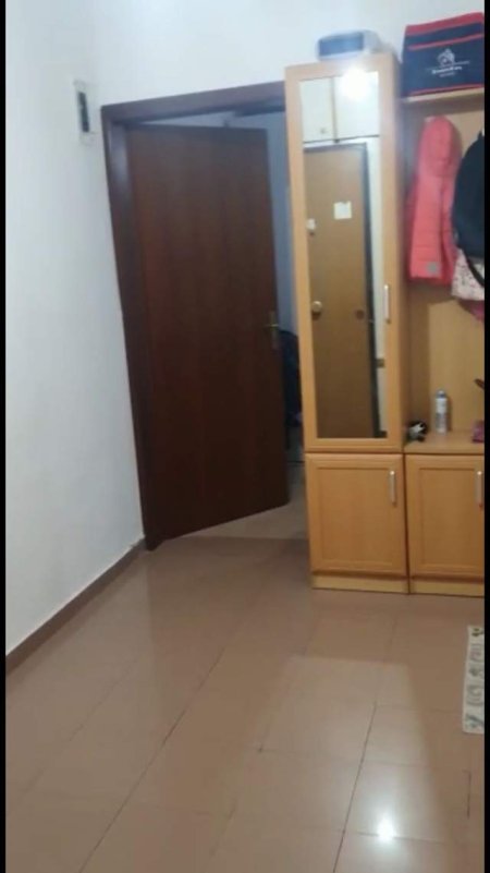 Tirane, jepet me qera apartament 1+1+BLK Kati 4, 65 m² 40.000 Leke (21 dhjetori)