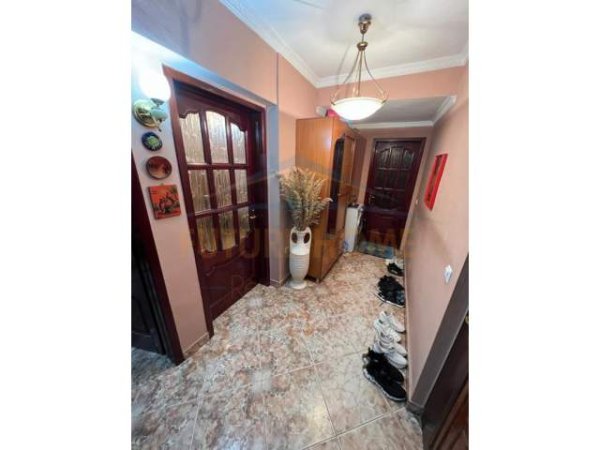 Tirane, shitet apartament 2+1+BLK Kati 2, 99 m² 80.000 Euro (Kombinat)