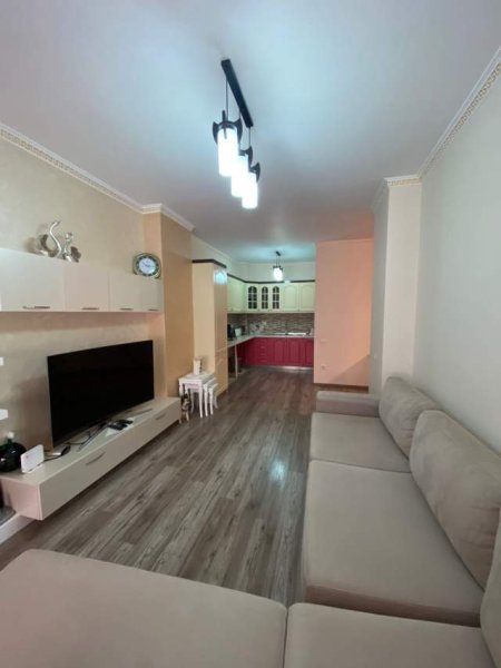Tirane, jepet me qera apartament Kati 2, 113 m² 450 Euro