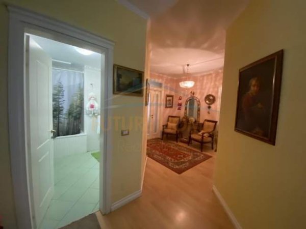 Durres, ofert apartament 3+1+A+BLK Kati 10, 228 m² 280.000 Euro (Vollga,Durres)