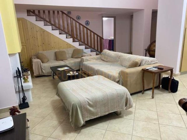 Durres, ofert apartament 3+1+BLK Kati 3, 245 m² 260.000 Euro (Qerret,Durres)