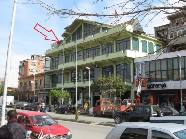 Shkoder, Shiten 3 Ndertesa me siperfaqe totale 762 m², Cmimi Fillestar 21,680,000 Leke, rruga "Qemal Dracini"